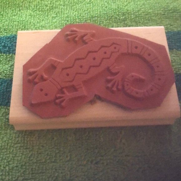 Lizard 🦎 stamp - Picture 2 of 3